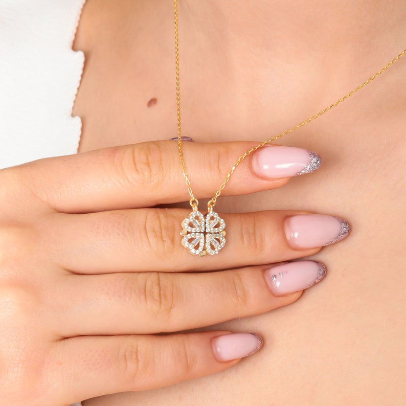 Four Leaf Clover Heart Magnetic Necklace