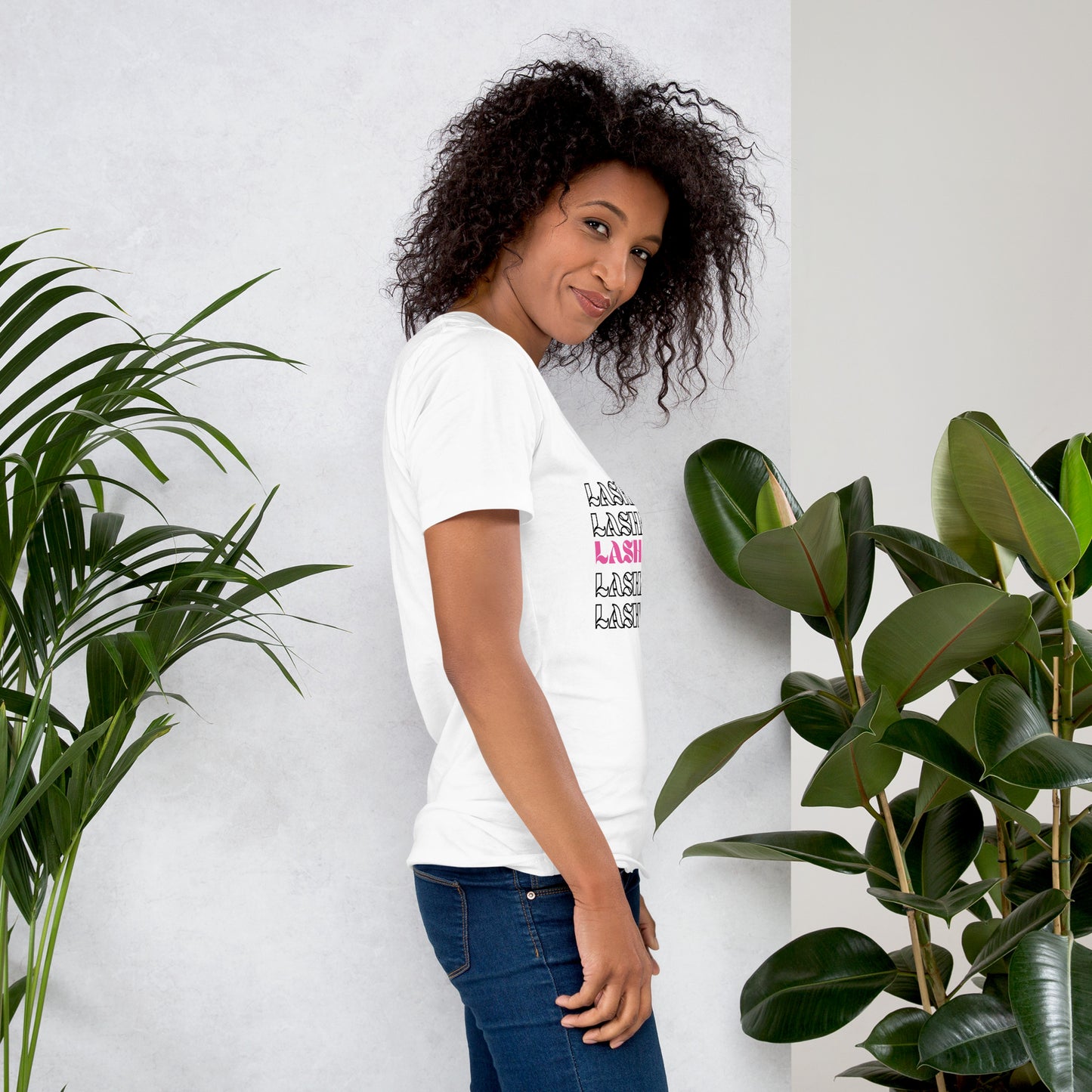 Lashaholic Statement Tee in White